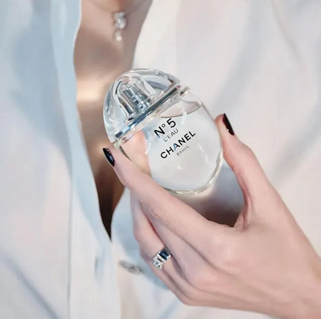 Nước Hoa Nữ Chanel N5 L'eau Limited Edition EDT 50ml
