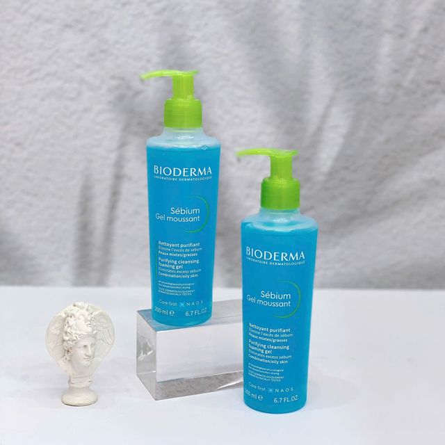 Srm sữa rửa mặt cho da nhờn