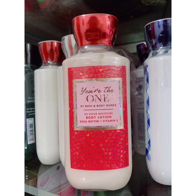 Dưỡng thể Bath & Body Works