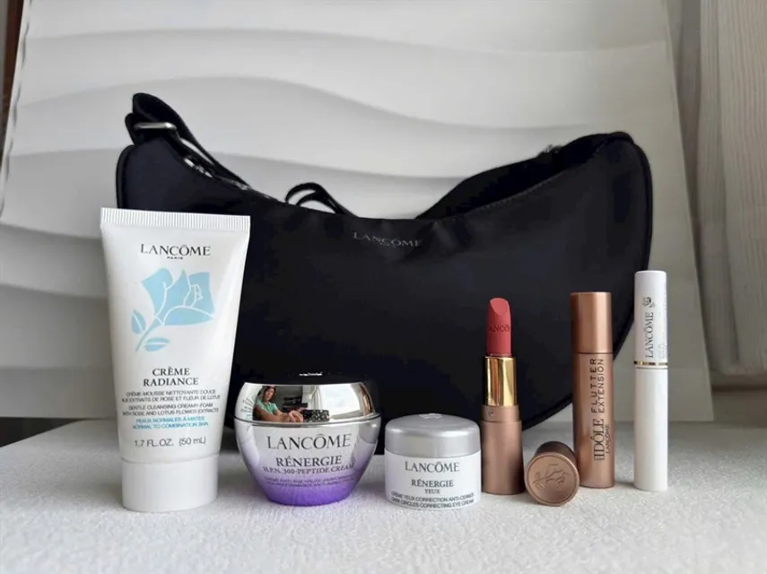 Set mỹ phẩm Lancome m&agrave;u t&iacute;m 7 m&oacute;n