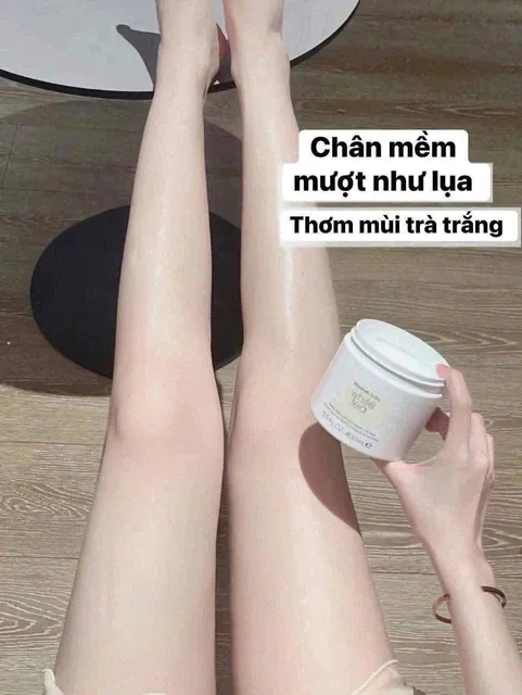 Dưỡng thể hương nước hoa tr&agrave; trắng Elizabeth Arden