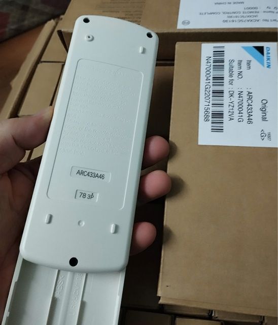 Remote Điều h&ograve;a M&aacute;y lạnh Daikin 2 chiều ARC433446