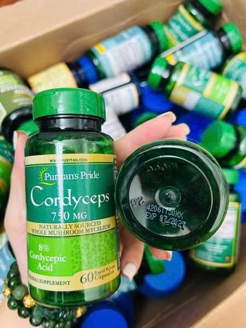 Vi&ecirc;n uống Đ&ocirc;ng Tr&ugrave;ng Hạ Thảo Puritan'S Pride Cordyceps 750Mg 60 Vi&ecirc;n