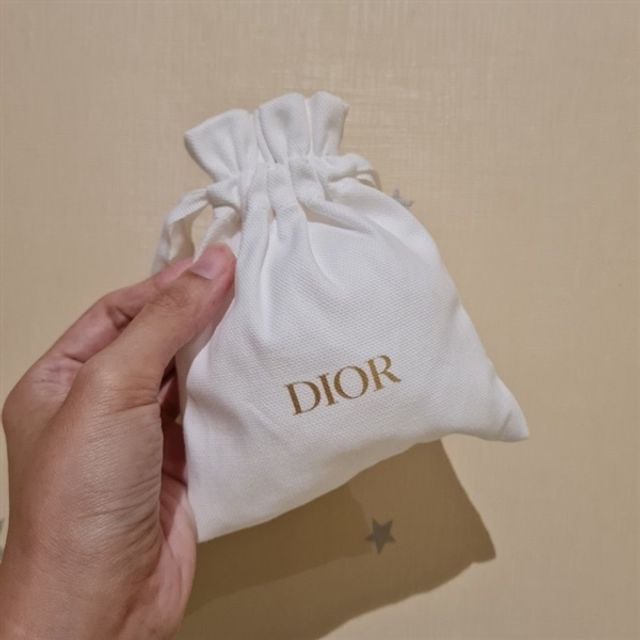 T&uacute;i Dior vải d&acirc;y r&uacute;t