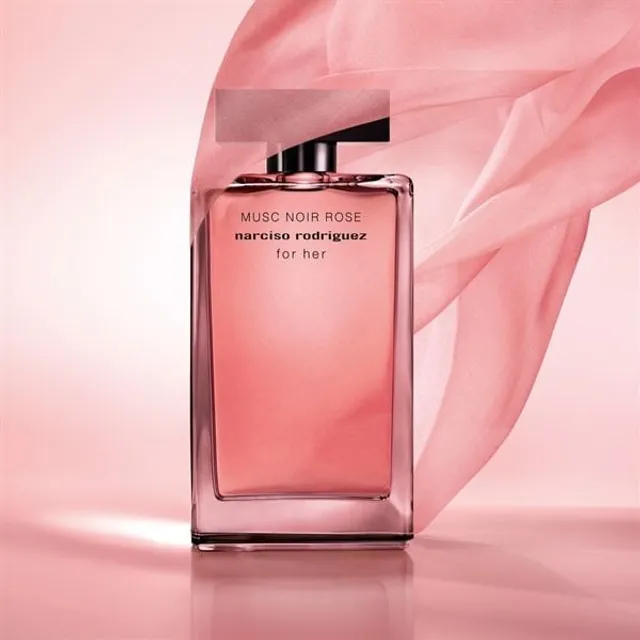 Narciso Rodriguez Musc Noir Rose packaging