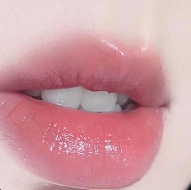 Son Dưỡng La Mer The Lip Volumizer M&agrave;u Hồng Nhạt 7ml