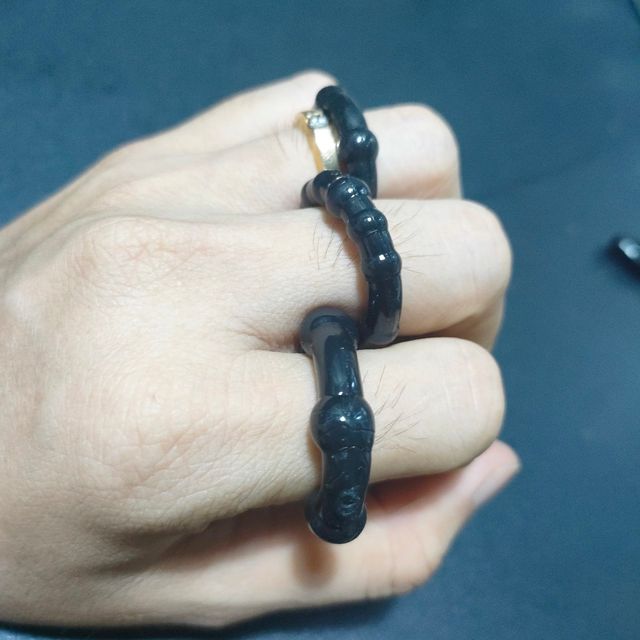Bộ 3 chiếc v&ograve;ng đeo tay silicon nhiều k&iacute;ch cỡ