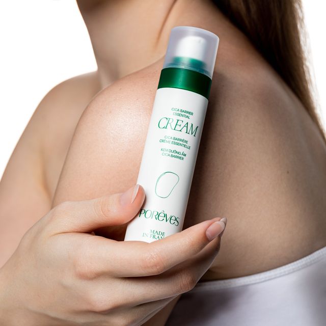 Kem Dưỡng Ẩm Poreves Cica Barrier Essential Cream
