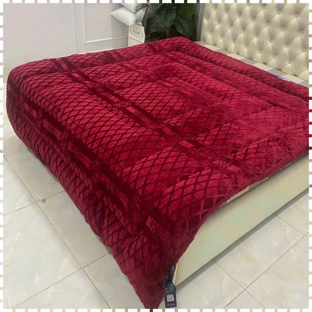Chăn l&ocirc;ng thỏ CoCo k&iacute;ch thước 2m3 x 2m in Hoa Tr&agrave;