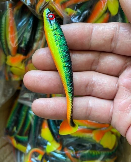 Mồi lure c&aacute; l&oacute;c NFF xanh sọc nhạy c&aacute; lắm