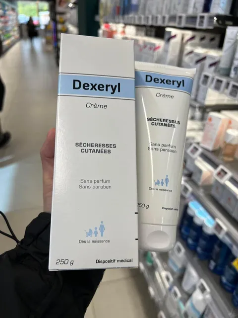 Kem ch&agrave;m nẻ Dexeryl 250g