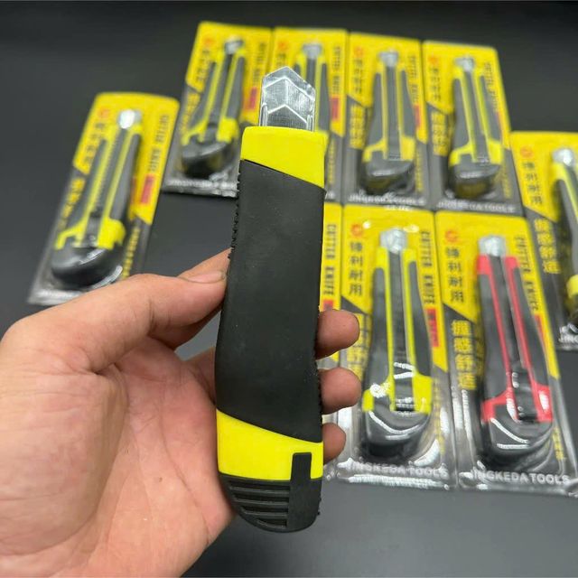 Dao rọc giấy tiện lợi