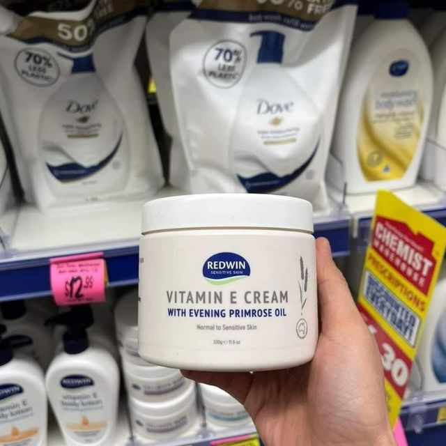 Kem dưỡng ẩm Redwin Vitamin E Cream