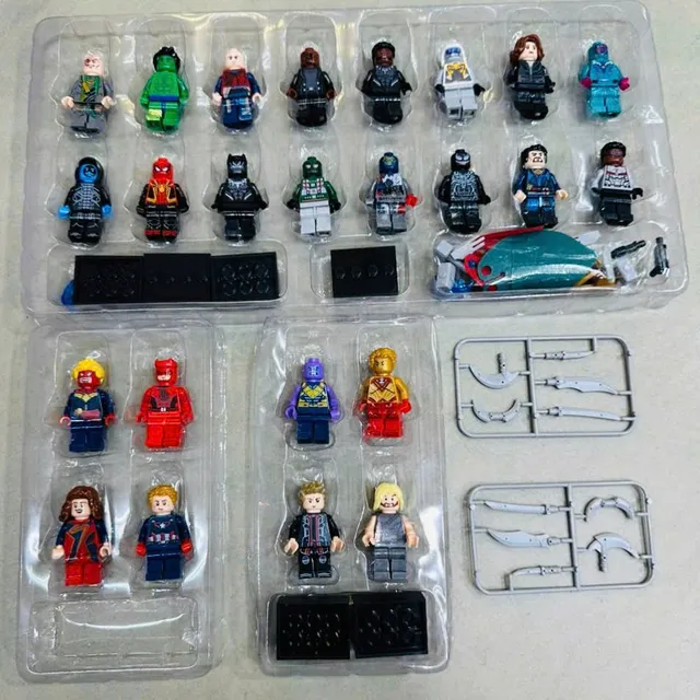Bộ đồ chơi Avengers Infinity SAGA 2801 trong g&oacute;c chơi