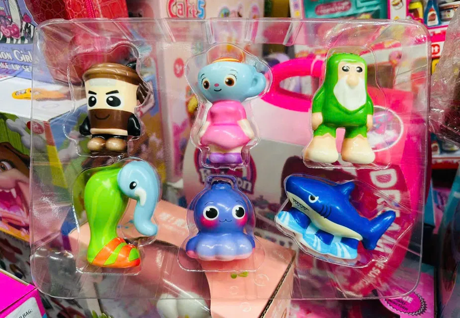 Bộ đồ chơi m&ocirc; h&igrave;nh 6 nh&acirc;n vật Tung Tung 9988-169 Interest Squishy 1