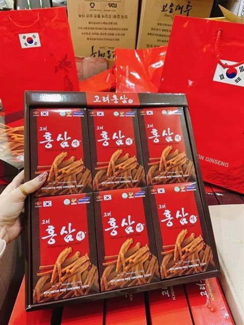 Nước Hồng S&acirc;m Pocheon H&agrave;n Quốc 6 Năm Tuổi