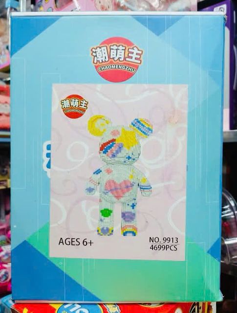 Xếp h&igrave;nh tạo ra m&ocirc; h&igrave;nh gấu khổng lồ