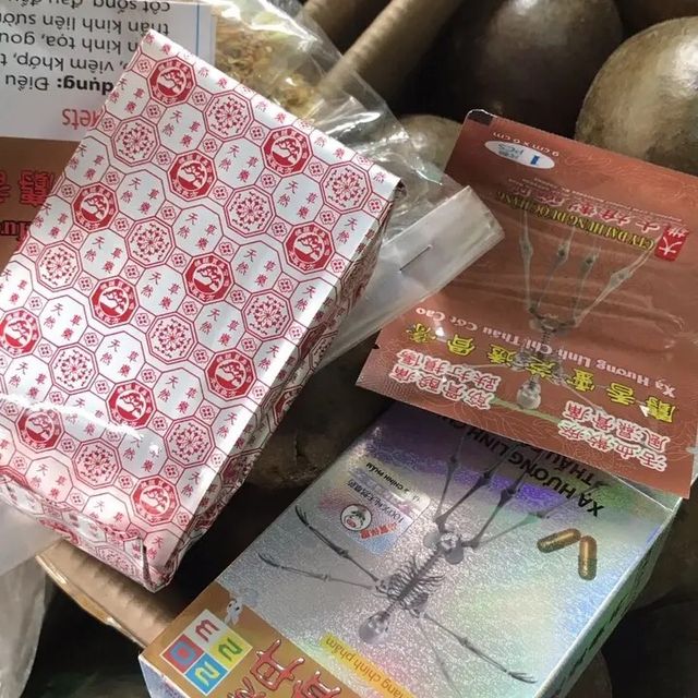 Xạ Hương Linh Chi Thấu Cốt Đơn