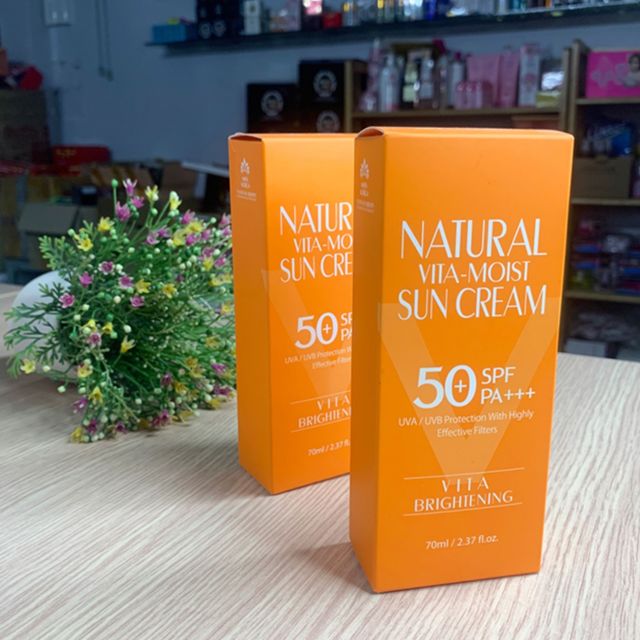 Kem chống nắng 3W Clinic Collagen UV Sun Screen
