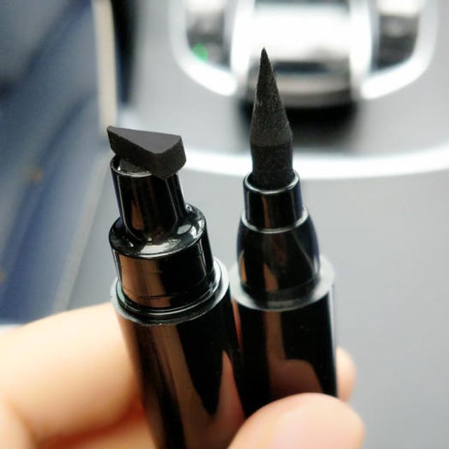 Trang điểm c&ugrave;ng b&uacute;t kẻ mắt Cmaadu
