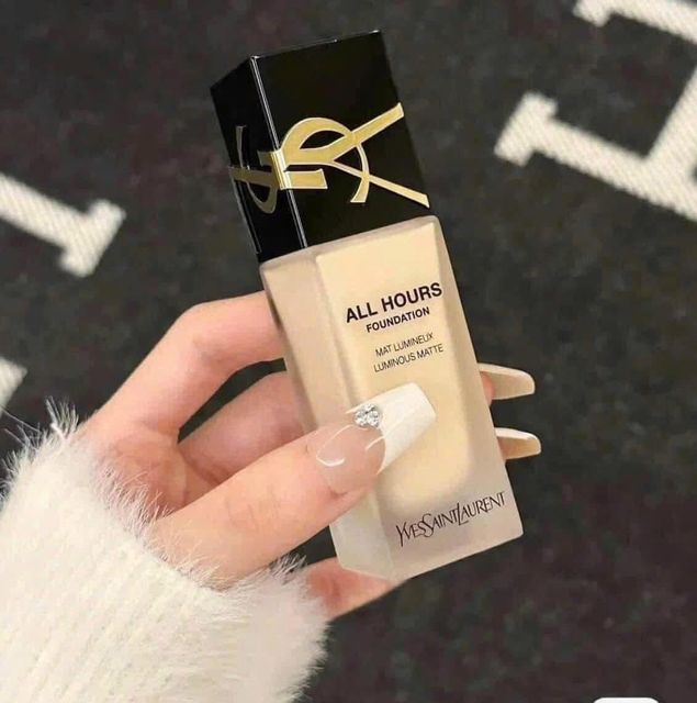 Kem nền YSL All Hours LN1 &ndash; che phủ tốt, l&acirc;u tr&ocirc;i