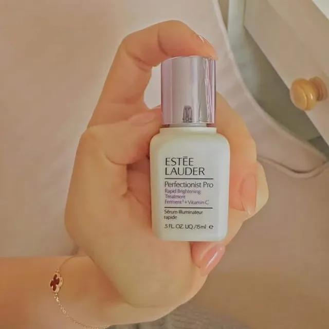 Serum Est&eacute;e Lauder Perfectionist Pro Vitamin C - Phục hồi sức sống cho l&agrave;n da