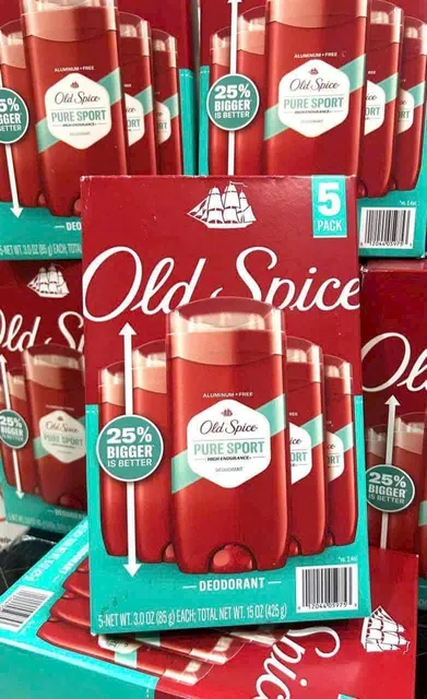 Kh&aacute;ch h&agrave;ng h&agrave;i l&ograve;ng với Old Spice