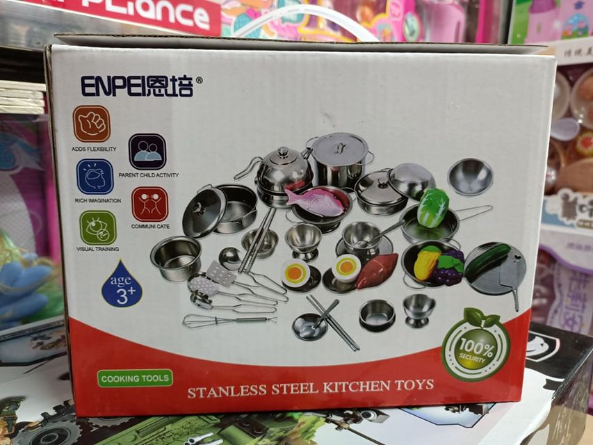 Bộ đồ chơi nấu ăn với nhiều chi tiết hấp dẫn