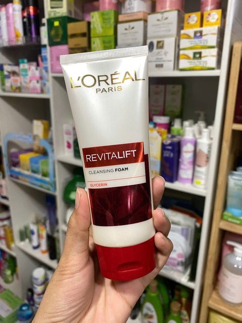 Sữa Rửa Mặt L&rsquo;Or&eacute;al Revitalift 100ml