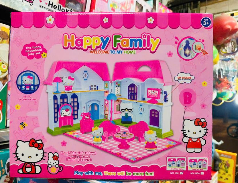 Happy Family Nh&agrave; b&uacute;p b&ecirc; Hello Kitty 596