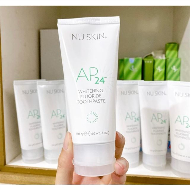 Kem Đ&aacute;nh Răng AP24 Whitening Fluoride 110g