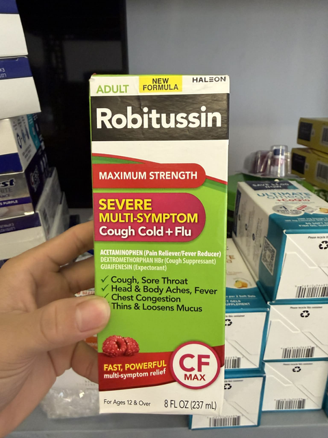 Siro giảm ho, đau ngực Robitussin Cough+Chest Congestion DM
