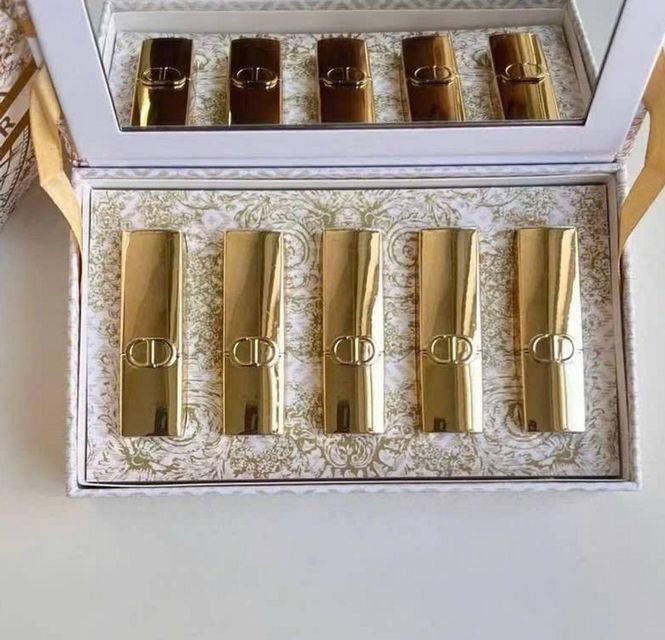 Bảng m&agrave;u son Dior