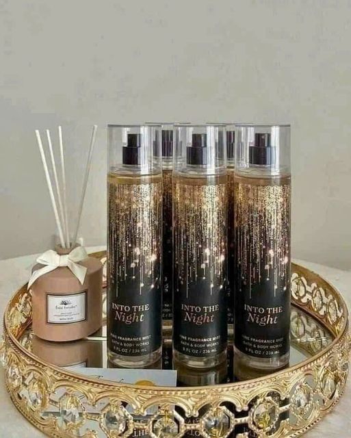 Xịt thơm Bath & Body Works Into The Night 236ml