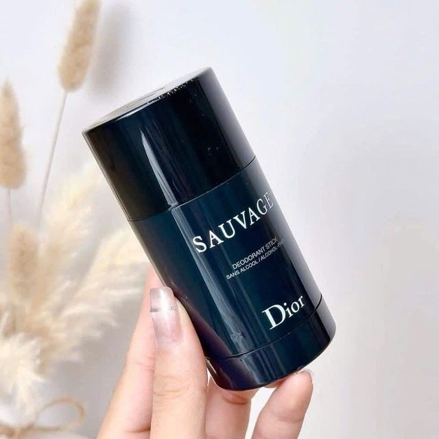 lợi &iacute;ch của Lăn khử m&ugrave;i Dior Sauvage
