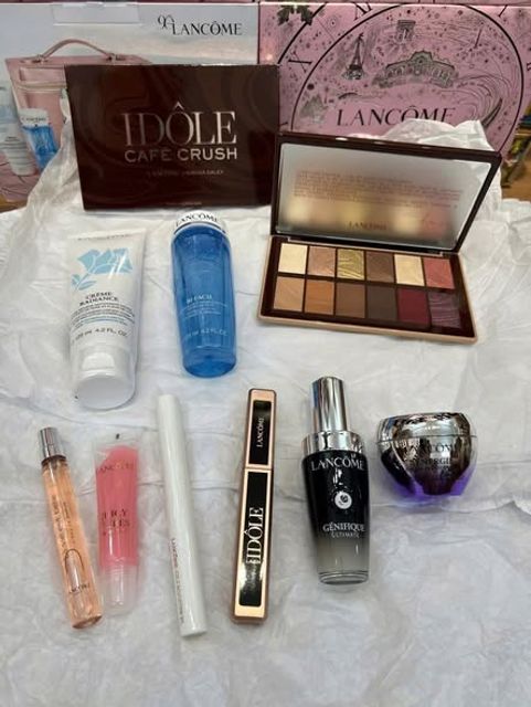 LANC&Ocirc;ME BEAUTY BOX 2024