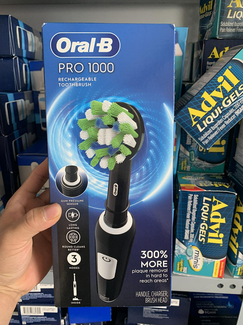 B&agrave;n chải điện Oral-B Pro 1000