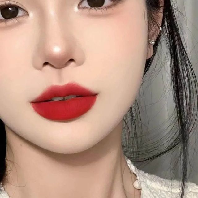 Thiết kế Son Dior 999