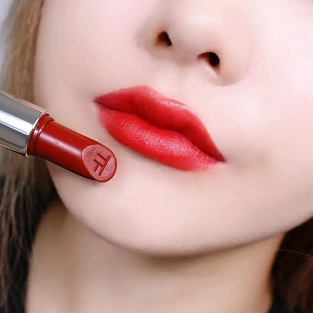 Son L&igrave; Tom Ford TF Limited Edition Black Lacquer Lip Color Matte 16 Scarlet Rouge