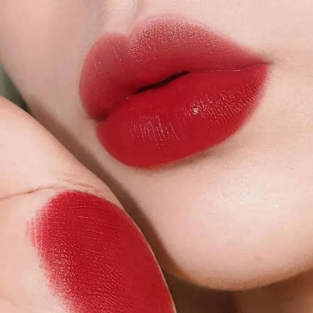 Son Tom Ford Matte 16 Scarlet Rouge