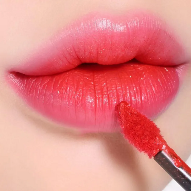 M&agrave;u sắc nổi bật