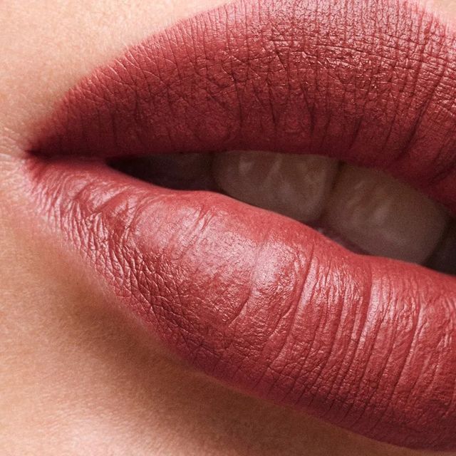 H&igrave;nh ảnh thực tế son Prada
