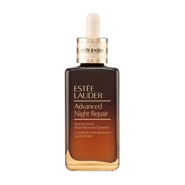 Cảm nhận sự kh&aacute;c biệt với Est&eacute;e Lauder