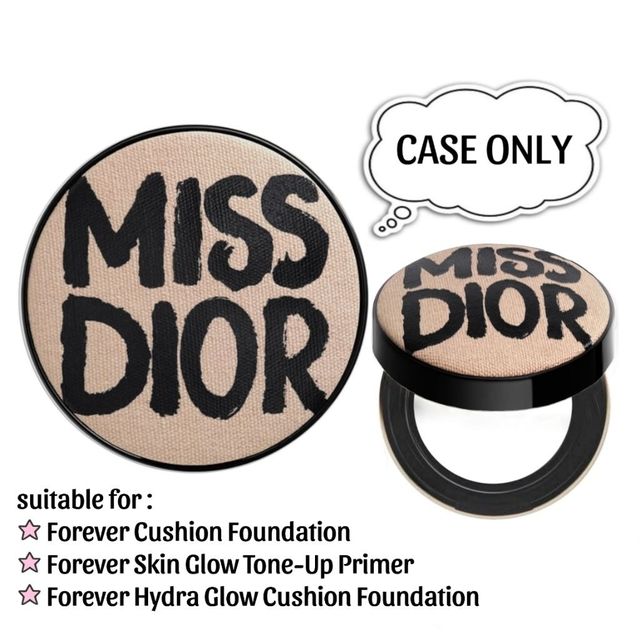 Thiết kế vỏ hộp phấn nước Dior