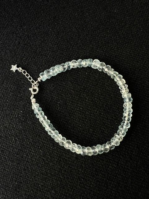 Thời trang v&ograve;ng tay Aquamarine