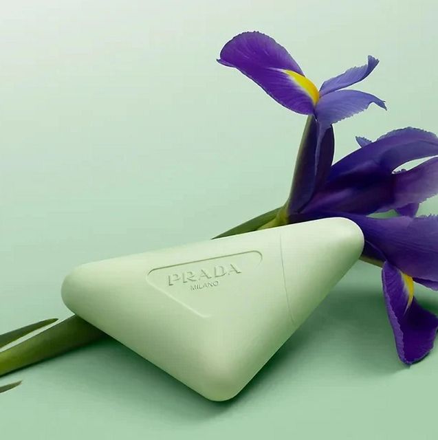 Kem Dưỡng Da Tay PRADA Augmented Skin Hand Cream