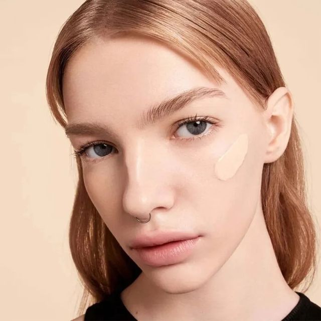 Kem Nền Yves Saint Laurent YSL All Hours Foundation Tone LN1