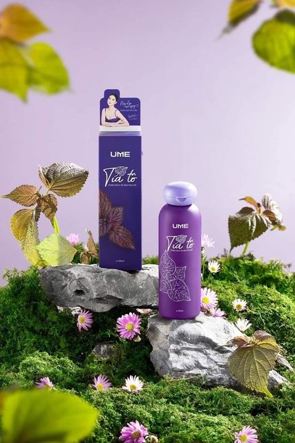 Dung dịch vệ sinh phụ nữ t&iacute;a t&ocirc; Ume 150ml