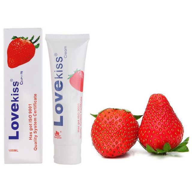 Gell B&ocirc;i Trơn Love Kiss Hương D&acirc;u 100ml