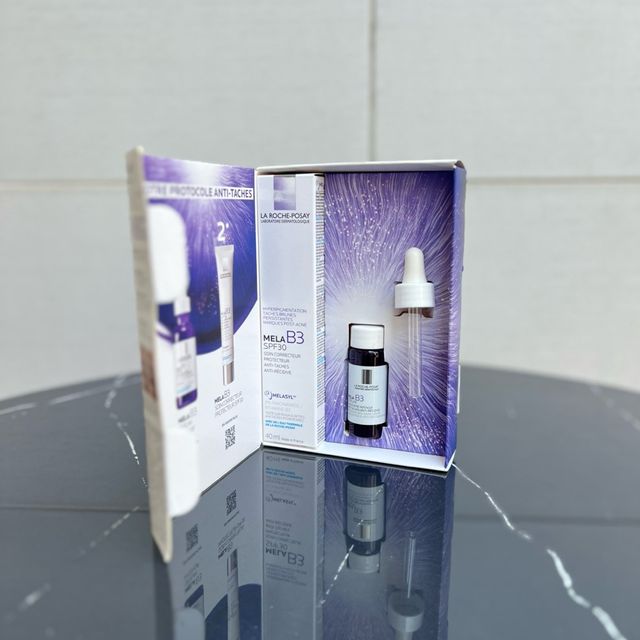 Bộ Chống N&aacute;m & Vết Th&acirc;m La Roche-Posay Melasyl&trade; + Kem Chống Nắng SPF50+ - 04